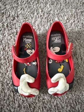 Mini Melissa Red Minnie/Mickey Mary Jane Shoes with White Mickey hand heart sign